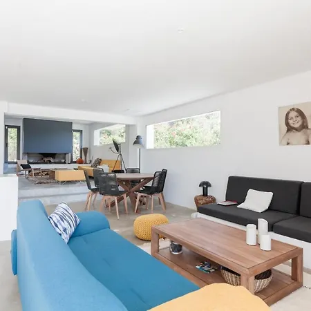 Luxe Avec Grande Piscine Proche Des Plages *