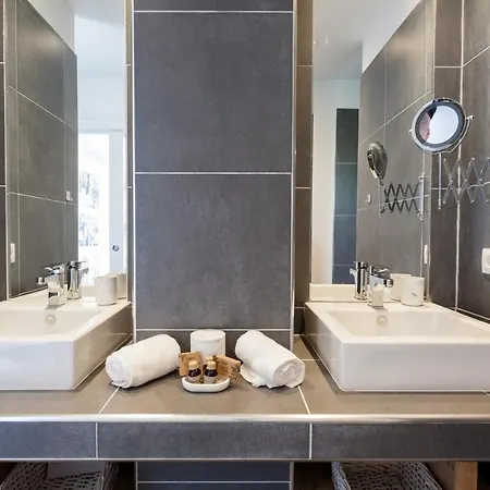 Luxe Avec Grande Piscine Proche Des Plages بورتو فيكشْيو